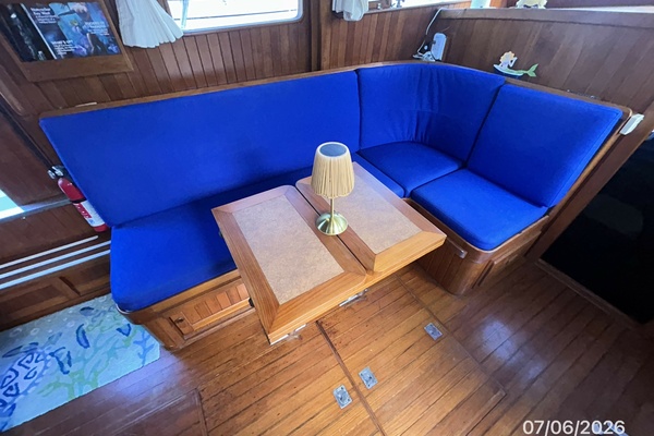 36' Monk salon port seating
