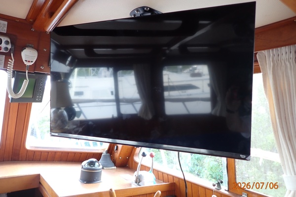 36' Monk salon TV