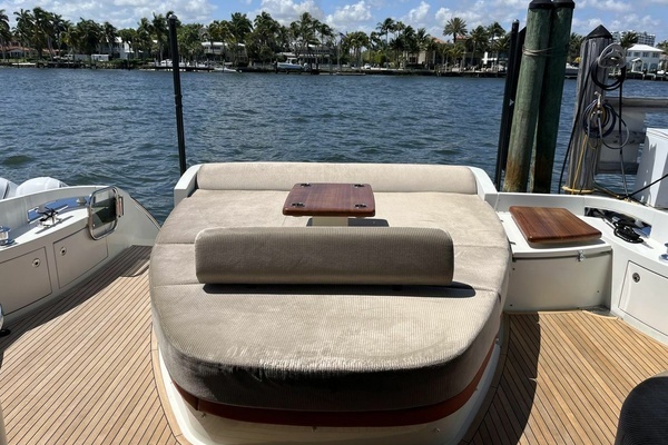 2008 Azimut 62