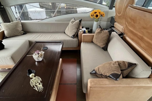 2008 Azimut 62