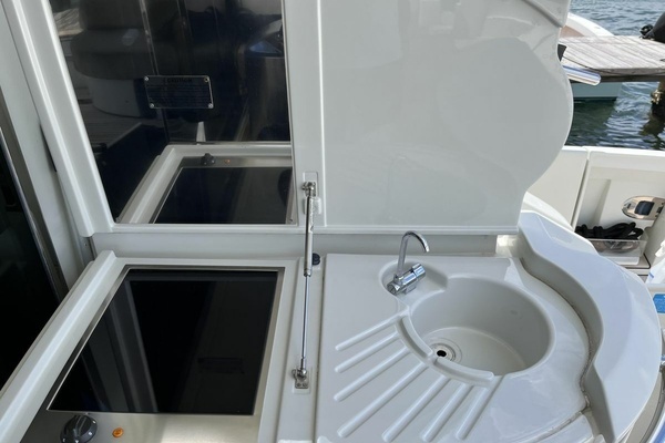 2008 Azimut 62