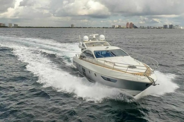 2008 Azimut 62