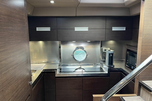 2008 Azimut 62