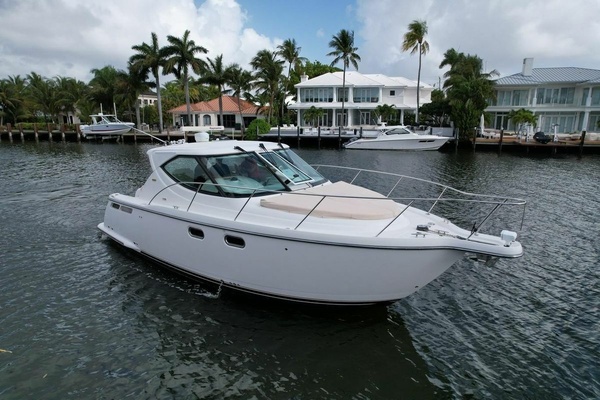 35ft Tiara Yachts Yacht For Sale
