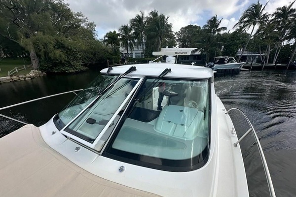 35ft Tiara Yachts Yacht For Sale
