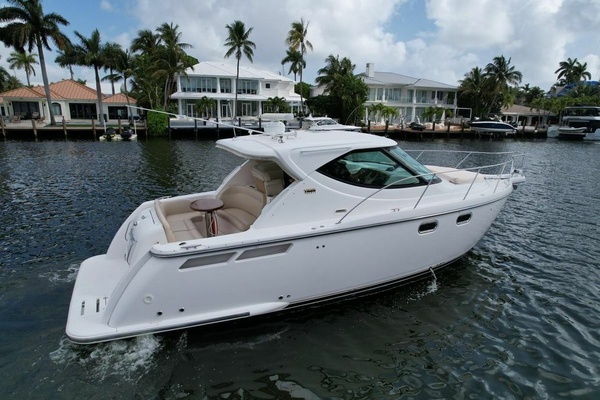 35ft Tiara Yachts Yacht For Sale