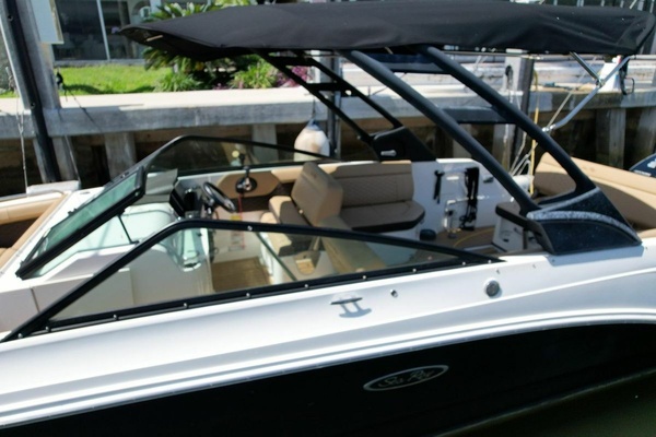 25ft Sea Ray Yacht For Sale