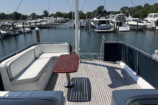 2001 Grand Banks 42