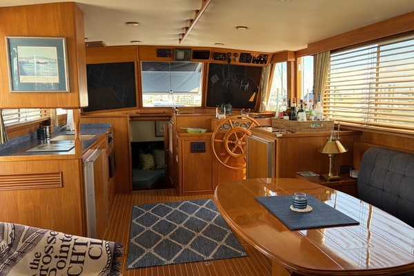 2001 Grand Banks 42