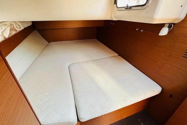 46ft Dufour Yacht For Sale