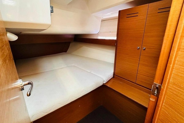 46ft Dufour Yacht For Sale