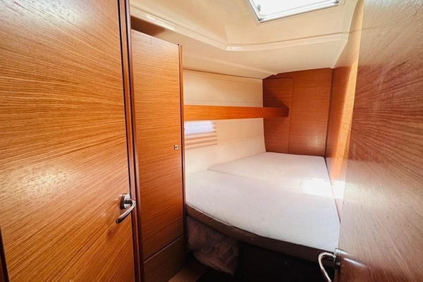 46ft Dufour Yacht For Sale