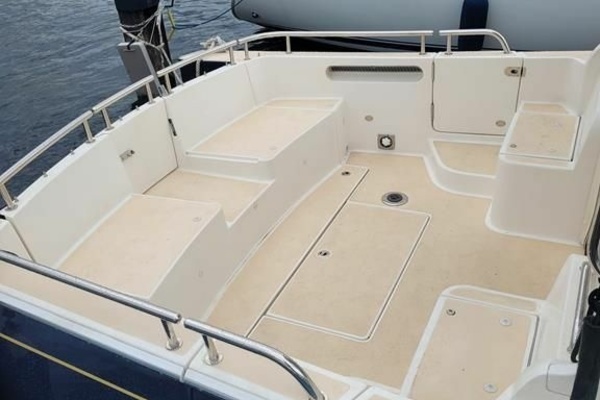 36ft MJM Yacht For Sale
