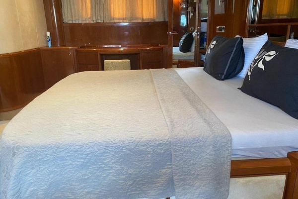 75ft Princess Yacht For Sale