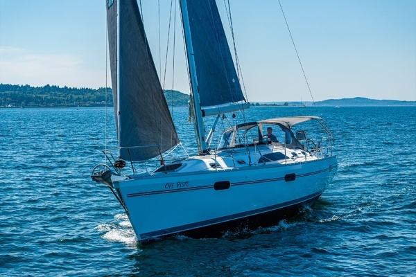 Photo of the 2023 Catalina 445 "Off Piste"