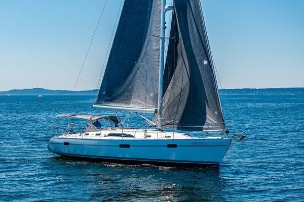 Photo of the 2023 Catalina 445 "Off Piste"