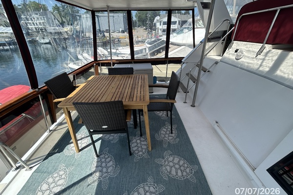 42' Ocean Alexander sundeck port
