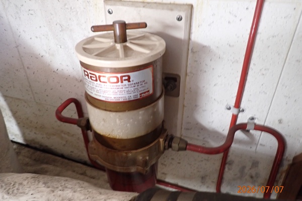 42' Ocean Alexander starboard Racor fuel filter