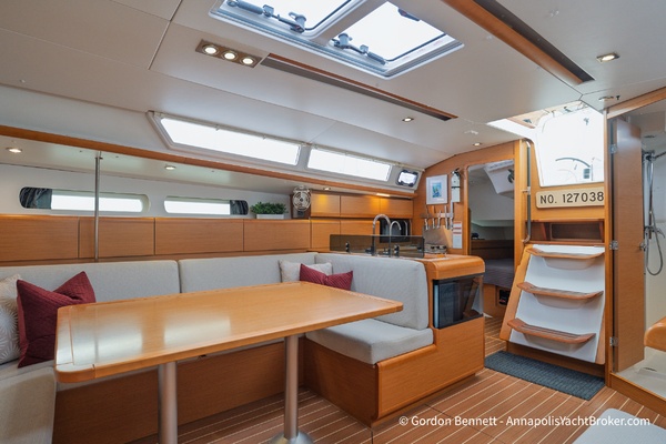 Windbreaker 43ft Jeanneau Yacht For Sale