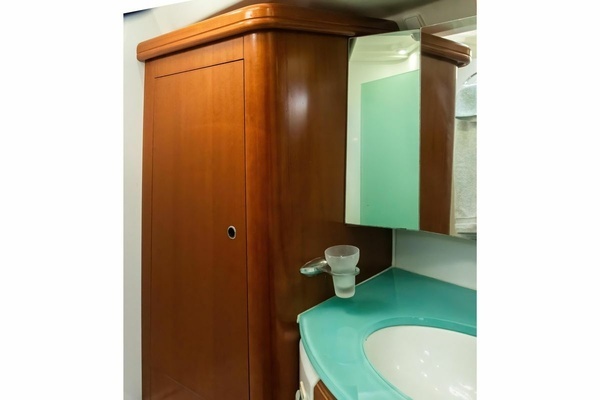 Photo of the 2007 Beneteau Oceanis 523