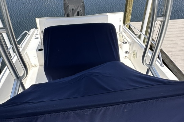 23ft Boston Whaler Yacht For Sale