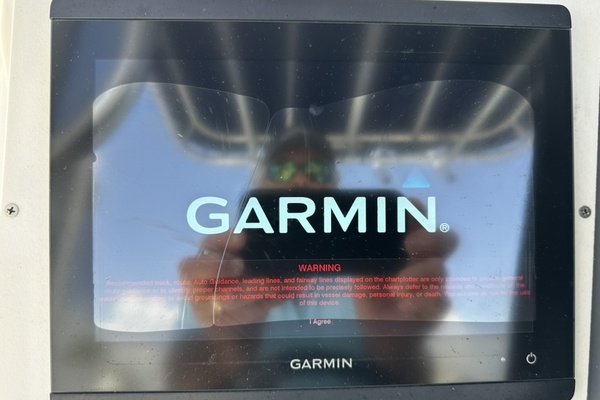 23ft Boston Whaler Yacht For Sale