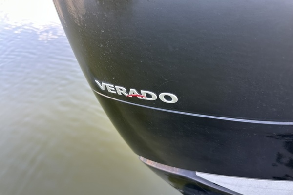 23ft Boston Whaler Yacht For Sale