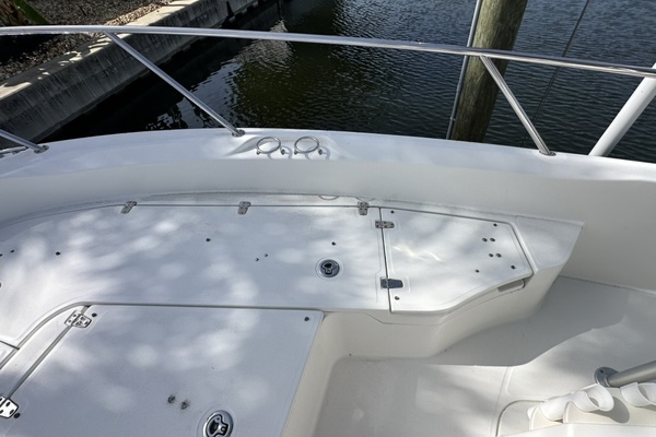 23ft Boston Whaler Yacht For Sale