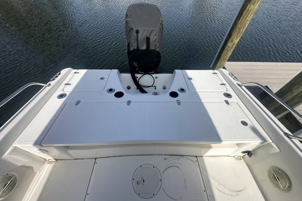 23ft Boston Whaler Yacht For Sale