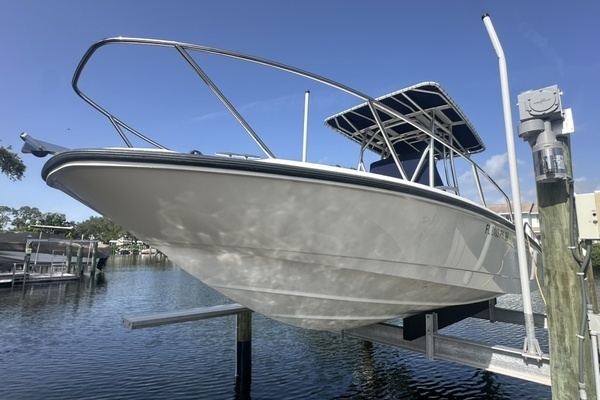 23-ft-Boston Whaler-2012-230 Dauntless- St Petersburg Florida United States  yacht for sale