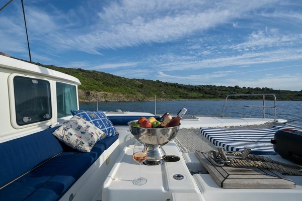 44ft Lagoon Yacht For Sale