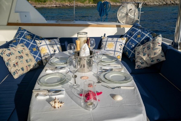 44ft Lagoon Yacht For Sale