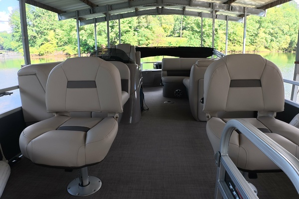 20ft Tracker Yacht For Sale