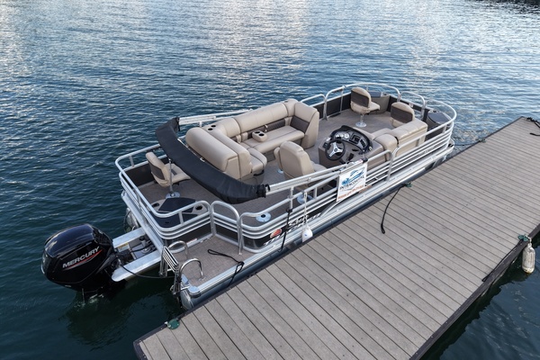 20ft Tracker Yacht For Sale