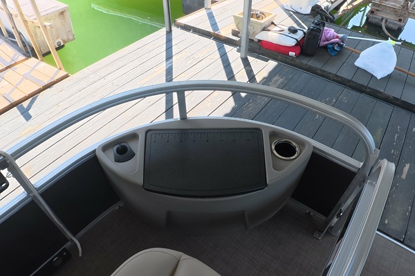 20ft Tracker Yacht For Sale