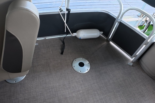 20ft Tracker Yacht For Sale
