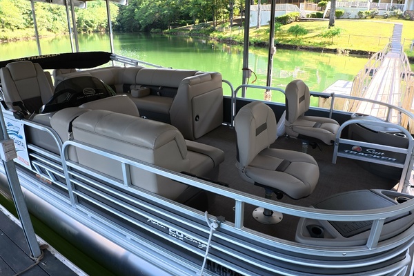 20ft Tracker Yacht For Sale