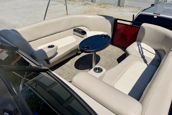 23ft Harris Yacht For Sale