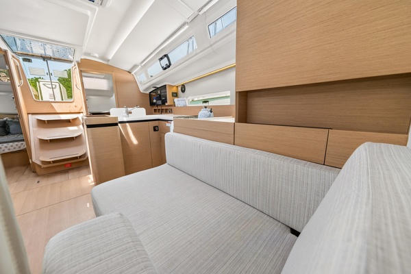 41ft Jeanneau Yacht For Sale