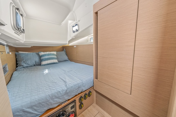 41ft Jeanneau Yacht For Sale
