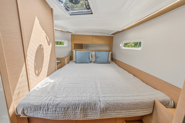41ft Jeanneau Yacht For Sale
