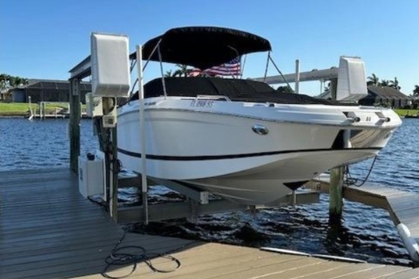 22ft Four Winns Yacht For Sale