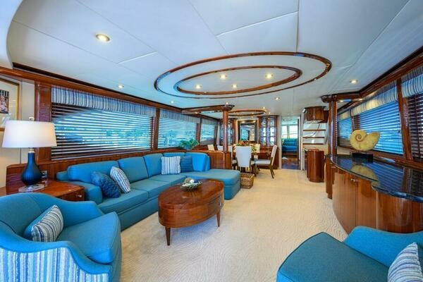 2007 Lazzara Yachts 80