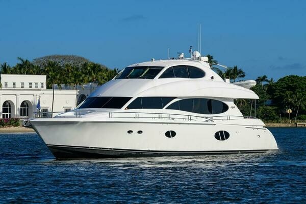 2007 Lazzara Yachts 80