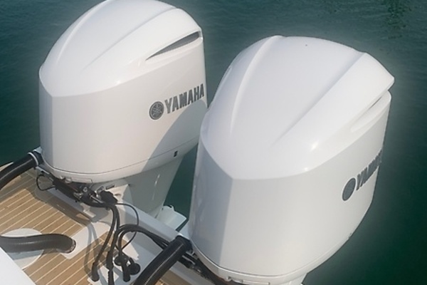 31ft Regulator Yacht For Sale