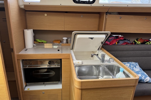 33ft Dufour Yacht For Sale