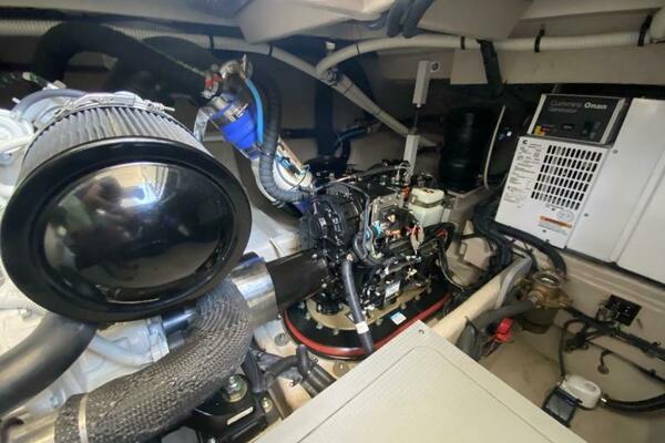 Lucid Dream 44ft Meridian Yacht For Sale