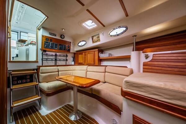 HA  KIN    Price Reduced  33ft Back Cove Yacht For Sale