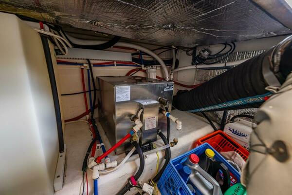 HA  KIN    Price Reduced  33ft Back Cove Yacht For Sale