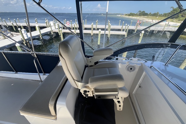 GloriaUs 42ft Grand Banks Yacht For Sale